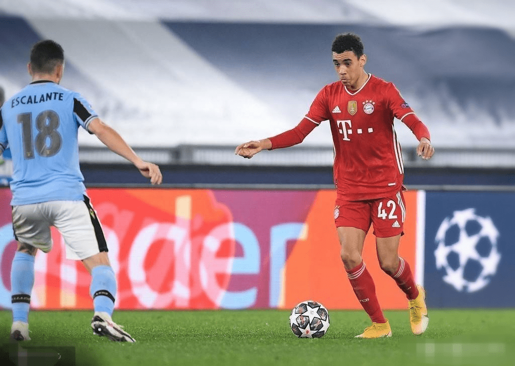 九游互动包含里程碑夜拉齐奥更衣室发声，英超今晚刷纪录，话题不断，球探报告显示潜力的词条