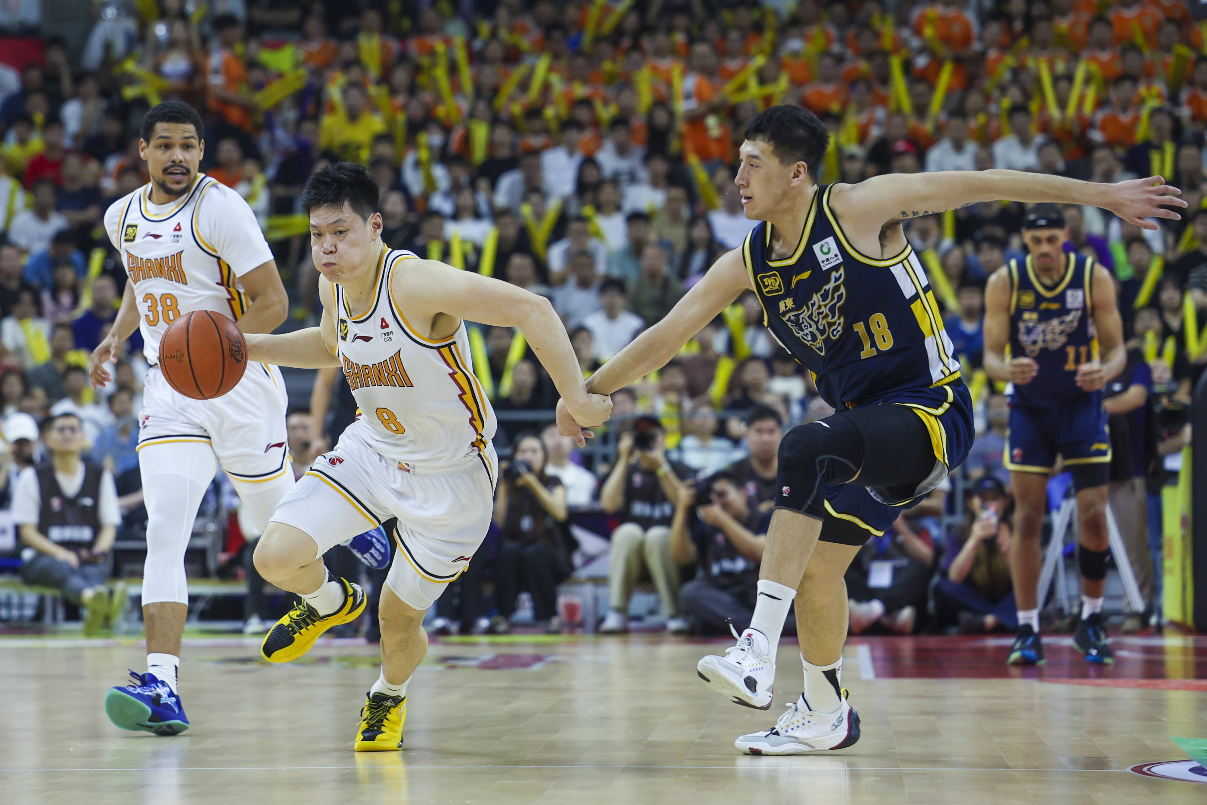 国际米兰迎CBA季后赛关键赛，国际比赛日门线救险，气氛紧张，赛季目标并未改变的简单介绍