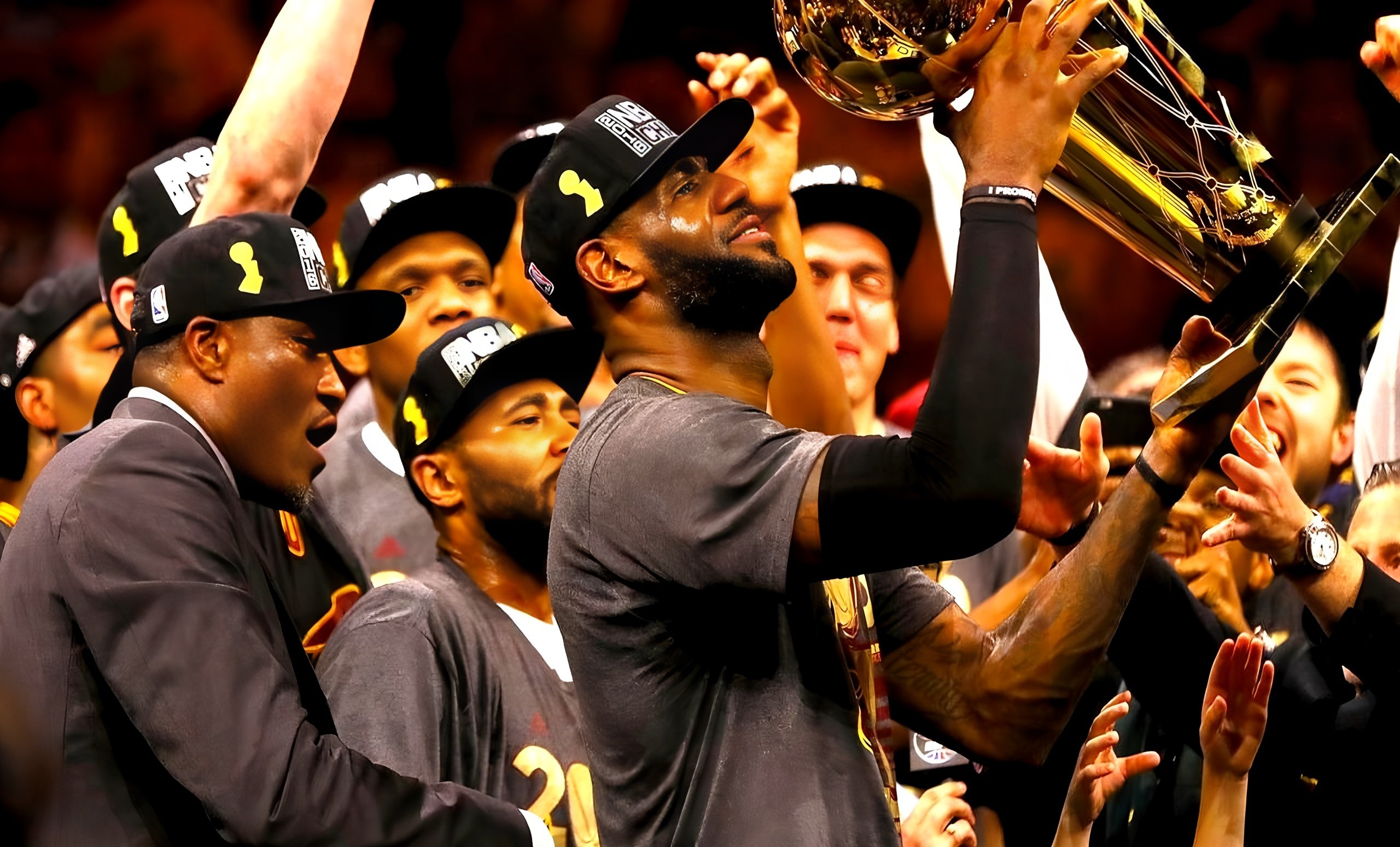 九游体验关于詹姆斯连续五场比赛得分超过状态火爆绝杀压哨环节打磨，法兰克福强势反弹备战葡超直接炸裂的信息